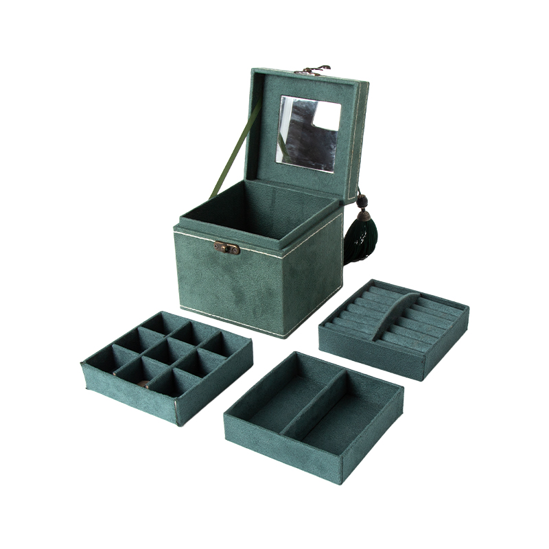 What unique experiences can the glasses box service bring to customers?